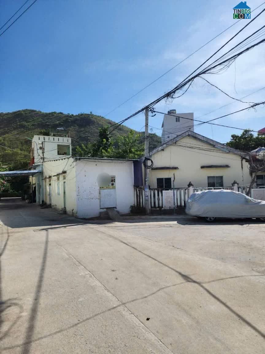 Ảnh Bán nhà đường Dương Hiến Quyền, phường Bắc Nha Trang - Cách biển chỉ 150m, Sân thượng View biển... 0