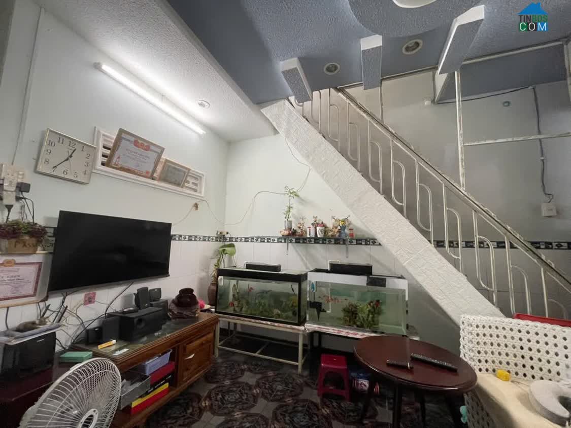 Ảnh Nhà mặt tiền Trường Sơn sau lưng khu đô thị Mipeco - Nha Trang 
 Nhà 1 trệt 1 lửng 3 tầng lầu (... 0