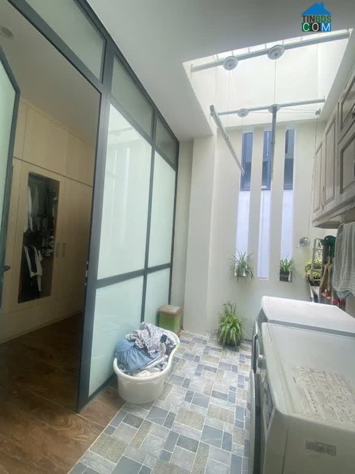 Ảnh Rẻ Nhất Phố, Nhà Dân Xây Ngọc Lâm 56m, 3t, MT 4m, 3 Thoáng, Sát Phố, Ô Tô Đỗ Cổng. 0