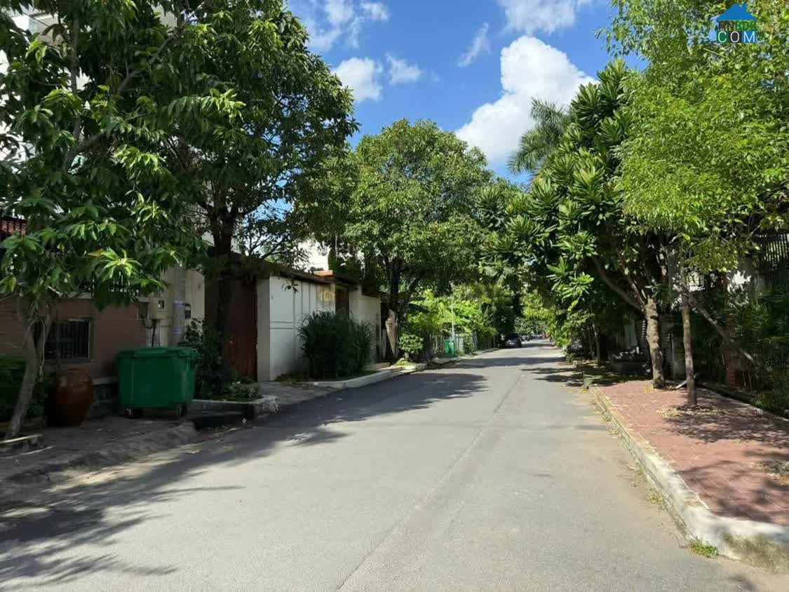 Ảnh kẹt tiền cần Bán Gấp Lô Đất liền kề, hẻm xe hơi đường số 8, Phường Bình An, Quận 2. 0