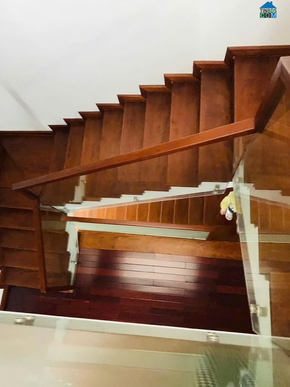 Ảnh Lô góc- 4 tầng full nội thất Vip- DT: 85M ngang 5m2 đường Nguyễn Hữu Thọ, gần BV Gia đình chỉ 7ty2. 0