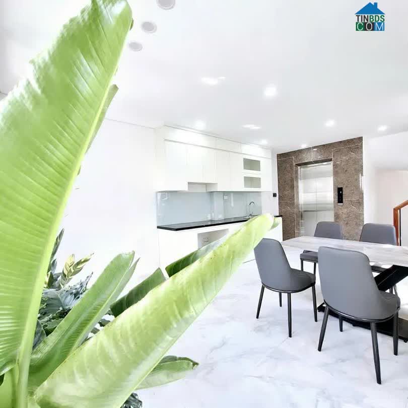 Ảnh Hiếm. Nhà Lô Góc Vũ Xuân Thiều 40m2, 6T Thang Máy. MT 4.5m, Ô Tô Cạnh Nhà - 8 Tỷ 0