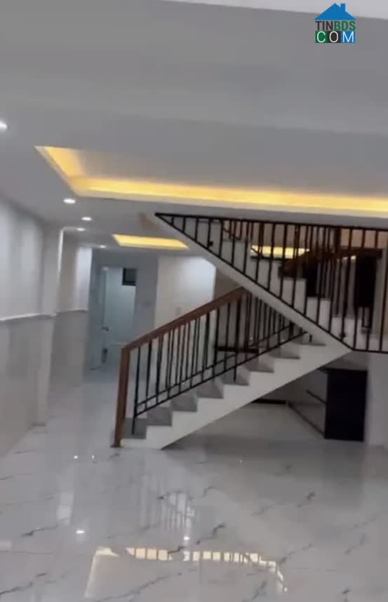 Ảnh Nhà 3 tầng mặt tiền đường Hoa Lư . DT:74m , ngang 4m 0