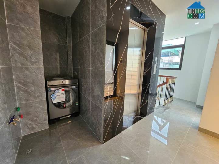 Ảnh Hàng hiếm nhà Việt Hưng!mặt ngõ KD,120M,MT 5.5M,gara ô tô thang máy,giá đầu tư 16 tỷ 0