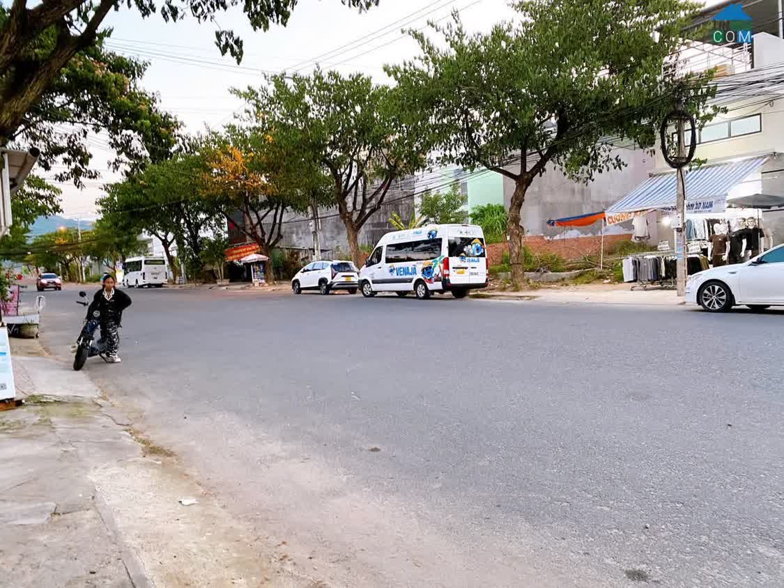 Ảnh Bán đất đường lớn - đối diện khu đô thị Sungroup Nha Trang Diện tích : 65,51m2 
Giá bán :... 0