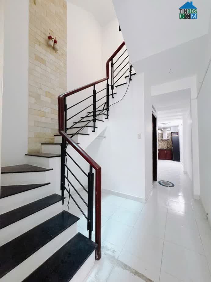 Ảnh CĂN HỘ DỊCH VỤ CÓ 6 TỶ 
TRUNG TÂM Q4 0