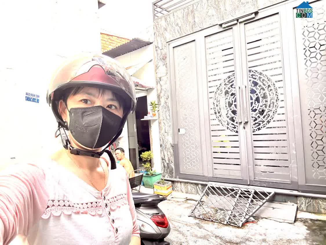 Ảnh Bán Nhà 8 Tỷ, 8 Phòng Ngủ, Quận 4 - Vị Trí Vàng Đoàn Văn Bơ, 81m2, Sổ Hồng 0