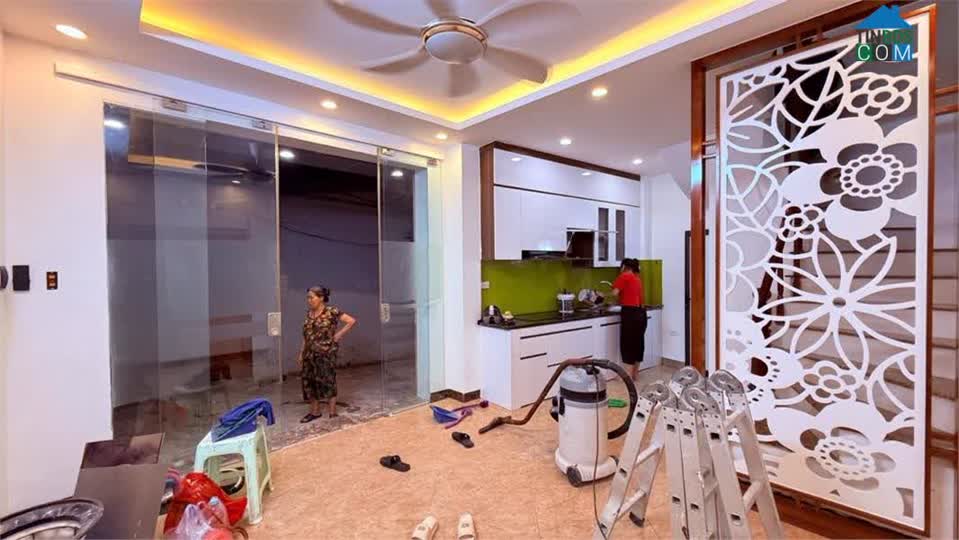 Ảnh Bán nhà Mỹ Đình 36m2, 5 tầng, xe đỗ cửa, giá 6,6 tỷ 0