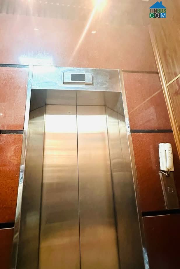 Ảnh Cho thuê Nhà hàng, VP, KD, 97m2_ 5T; vỉa hè, Trần Nhân Tông-30 Tr 0