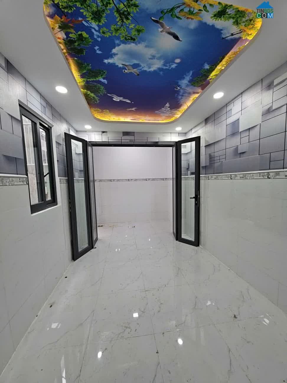 Ảnh Sát Mặt Tiền Hẻm Ngang 3.5 M 
diện Tích 23.5m2 Đúc Bê Tông 
q4 Hơn 2 Tỷ 0