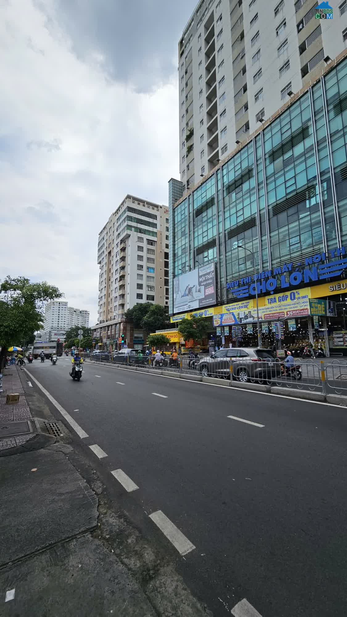 Ảnh Sát mặt tiền Hoàng Diệu 
Vip Q4 - Ngang 3.6 Dài 10
ĐÚC BÊ TÔNG XÂY MỚI CÓ 6 TỶ 0