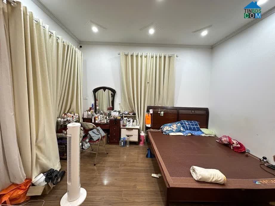 Ảnh Nhỉnh 8 Tỷ, Nhà Lô Góc Lõi Phố Ngọc Lâm 35m, 4t, MT 5.8m, Sát Phố, Trung Tâm Mọi Tiện Ích. 0