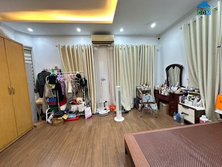 Ảnh Nhỉnh 8 Tỷ, Nhà Lô Góc Lõi Phố Ngọc Lâm 35m, 4t, MT 5.8m, Sát Phố, Trung Tâm Mọi Tiện Ích. 0