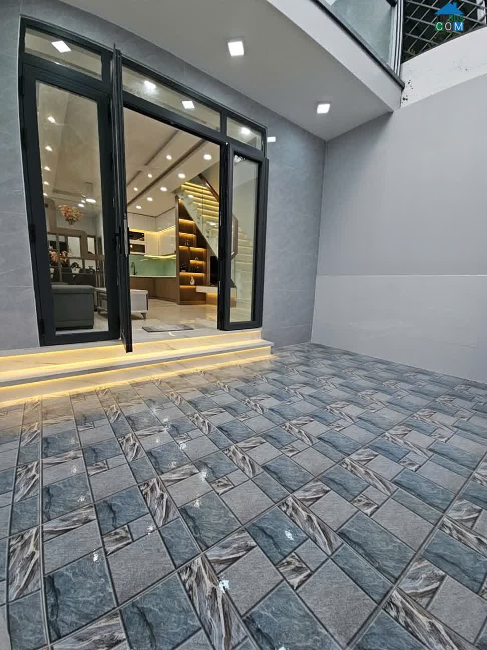 Ảnh 1 tỷ Mua 1 lúc 2 căn nhà
Sát mặt tiền Q 7 
Phú Thuận Phú Mỹ Hưng
GIẢM NGAY LỘC 500 TRIỆU 0