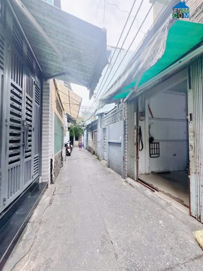 Ảnh Sát Mặt Tiền Q4 Tôn Đản 

ngang 3 Dài 16 M 

đúc 4 Tấm 
có 5 Tỏi 0