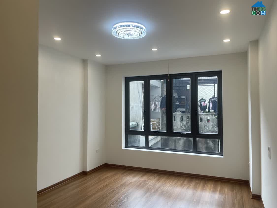 Ảnh Nhà Lạc Long Quân - Cầu Giấy, DT35m2, 6 tầng, thang máy, phân lô, ngõ thông, ôtô đỗ cổng (12.8 tỷ) 0