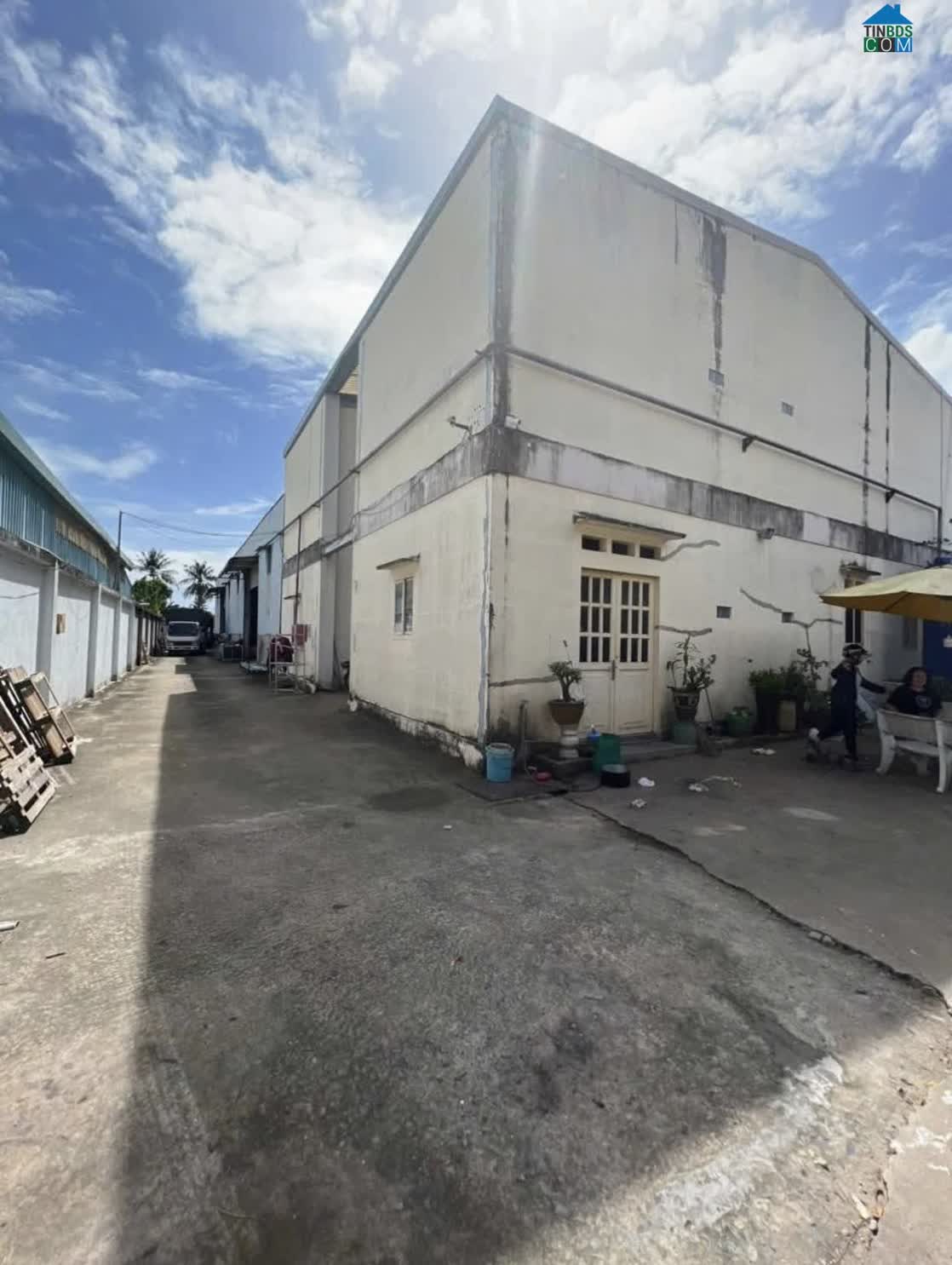 Ảnh Cho thuê kho xưởng 2000m2, xd 800m2 Thạnh Xuân Quận 12 1