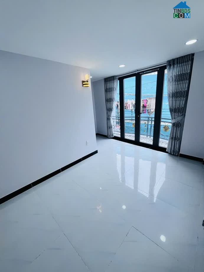 Ảnh Chốt Ngay!!... Căn Nhà Mặt Tiền Hoài Thanh – DTSD 65M2 – Cách Mặt Tiền Chỉ 30m, Gần Trường Học,... 0