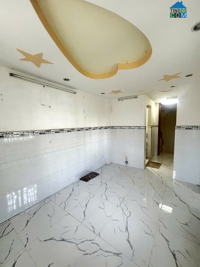 Ảnh Sở Hữu Ngay Nhà Vị Trí Đắc Địa Hoài Thanh – 30M2 – Nhà Mới, Hẻm 4m, Xe Trong Nhà, Cách Mặt Tiền... 0