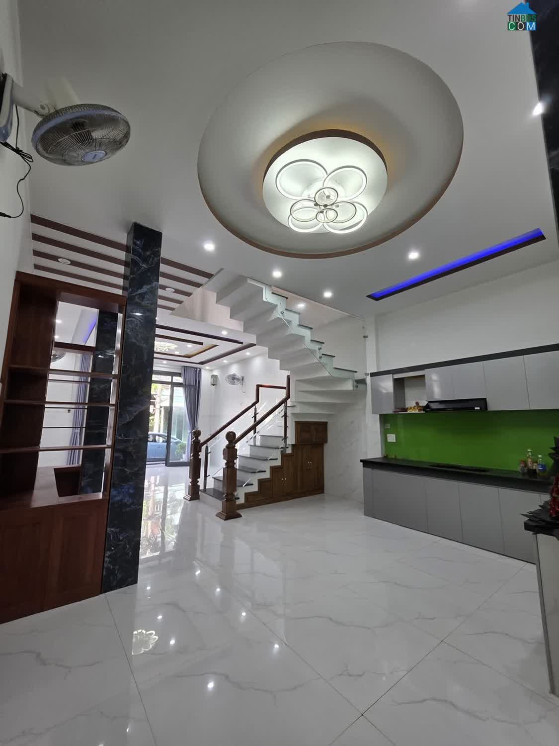 Ảnh Nhà 2 tầng đường Giáp Văn Cương - Vị trí Sát biển rất đẹp 0