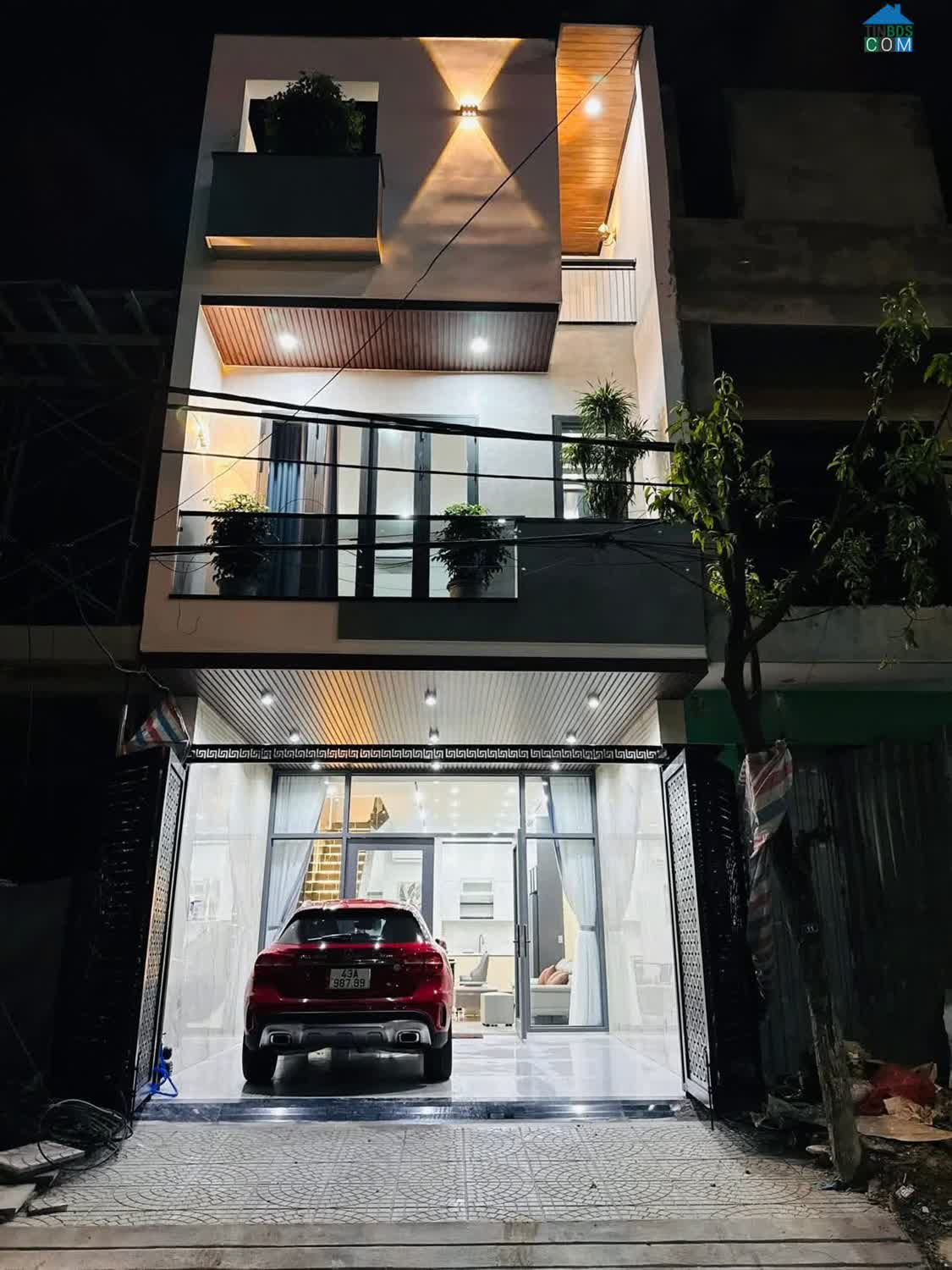 Ảnh Bán nhà SIÊU ĐẸP 3 tầng đường Nguyễn Chích - Sát Lý Thái Tông 0