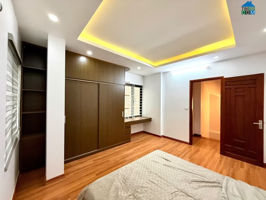 Ảnh Lô góc - ngõ thông - Nhà dân xây chắc chắn Đống Đa - chỉ cần xách vali về ở 0