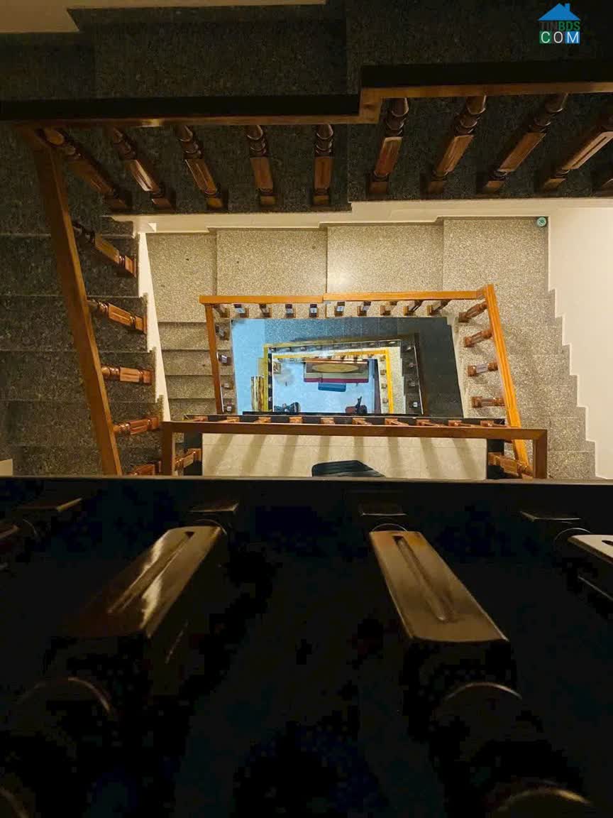 Ảnh Hạ 1 tỷ bán nhà gần biển. Chỉ 8,5tỷ
Đường Trường sơn
Nhà 1 trệt. 1 lửng. 3 tầng lầu ( có thể... 0