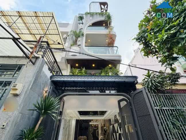 Ảnh Nhà Phố 1 Trệt 3 Lầu – Diện Tích Rộng, Sống Thoải Mái 0