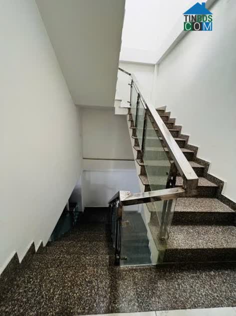 Ảnh Nhà Cần Bán 3 Tầng lầu Khu Vực Bình Tân 0