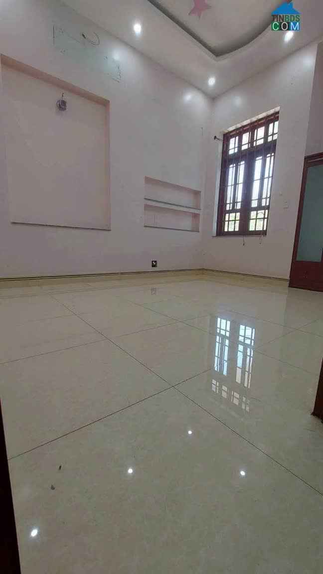 Ảnh Cho Thuê Nhà Đẹp Mặt Tiền Đường Nguyễn Huệ – Ngay Chợ Mới, Huyện Trảng Bom, Tỉnh Đồng Nai 1