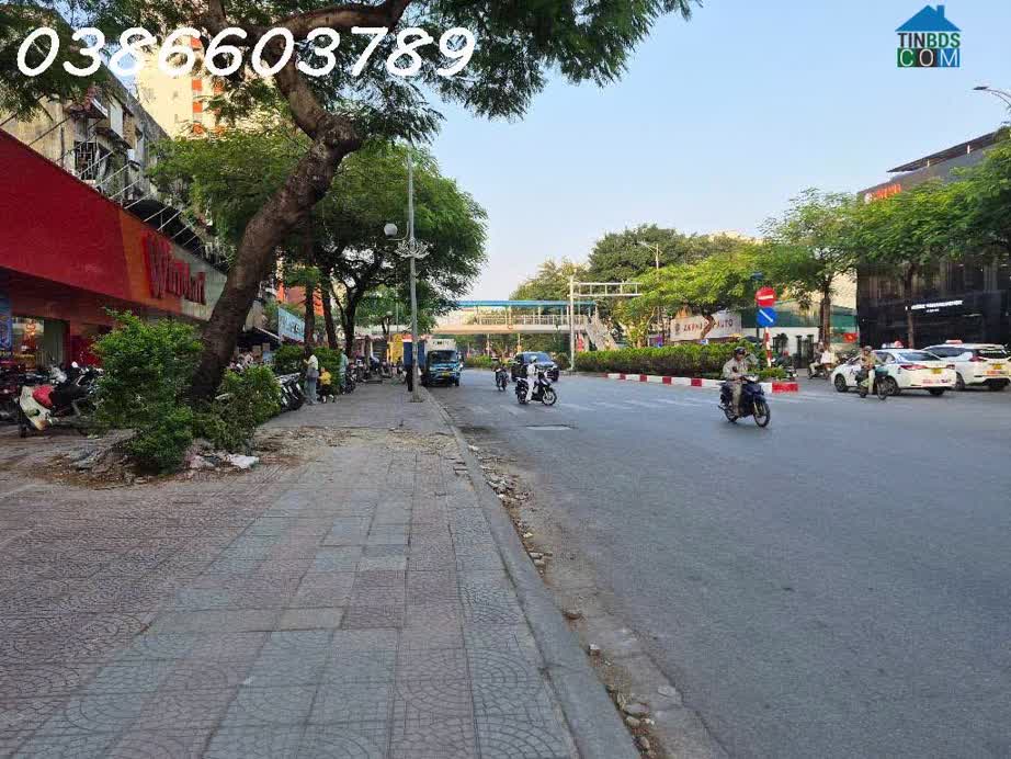Ảnh Mặt Phố Nguyễn Văn Cừ – 438m² – Mặt Tiền 18M – 2 Tầng – Giá 260 Tỷ 0