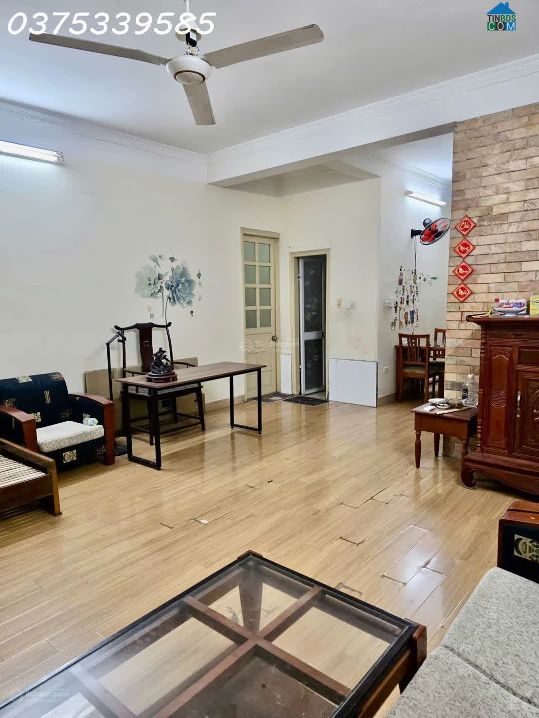 Ảnh Cho thuê căn hộ tập thể 130m2 Võ Chí Công, 7,5 triệu/th, Tây Hồ HN - Có Sân Ban Công rộng 0