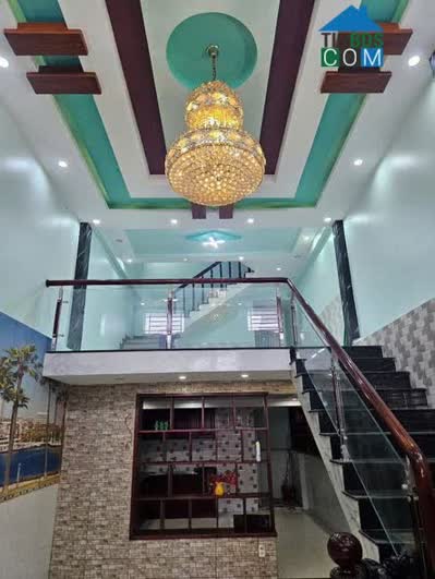 Ảnh NHÀ MỚI ĐẸP DT RẤT RỘNG GIÁ RẤT RẺ (Nhà trệt + lửng + 2 lầu đúc - rất kiên cố) 0