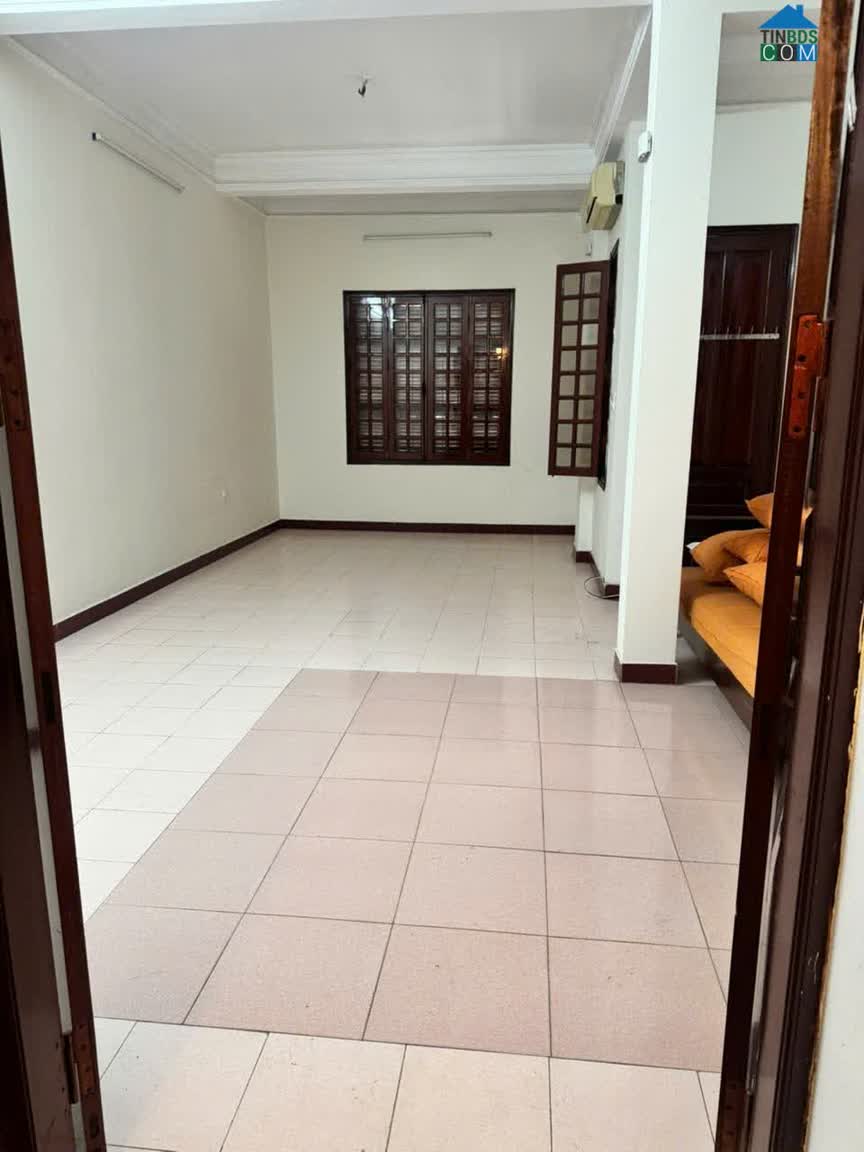Ảnh Chính Chủ Cho Thuê MB Tầng 2 Tại Phường Láng Hạ, Quận Đống Đa, Hà Nội 0
