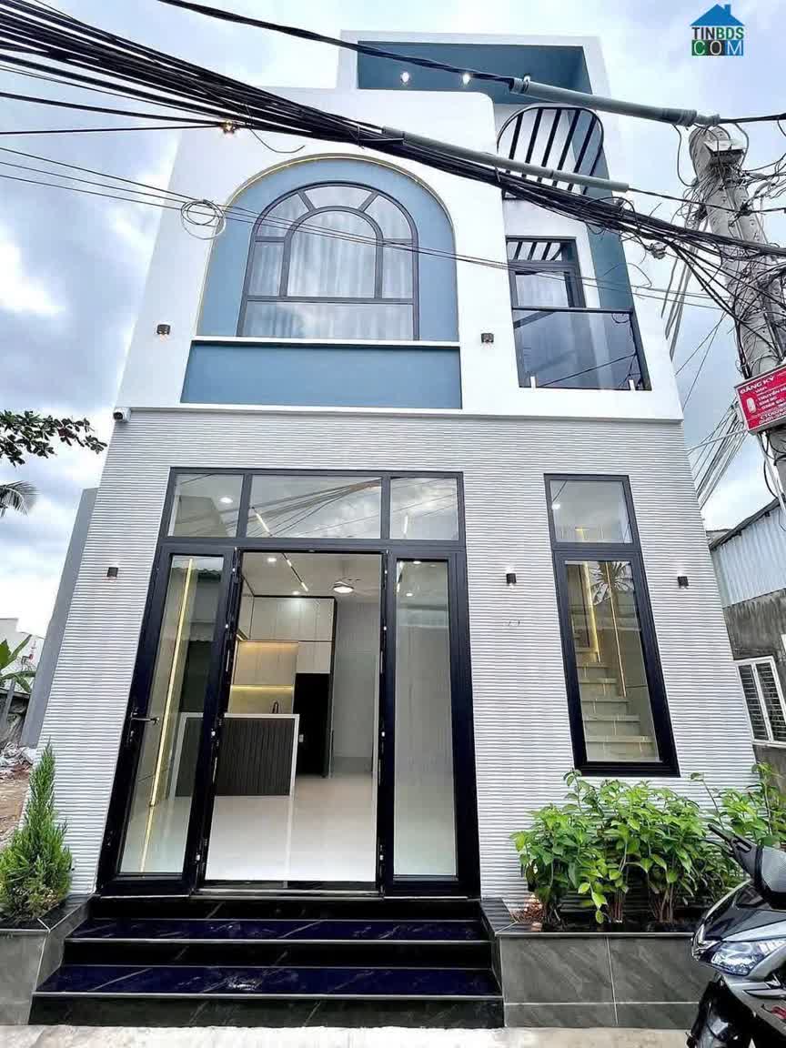 Ảnh Bán căn nhà mặt tiền thiết kế hiện đại tại bến lức 0