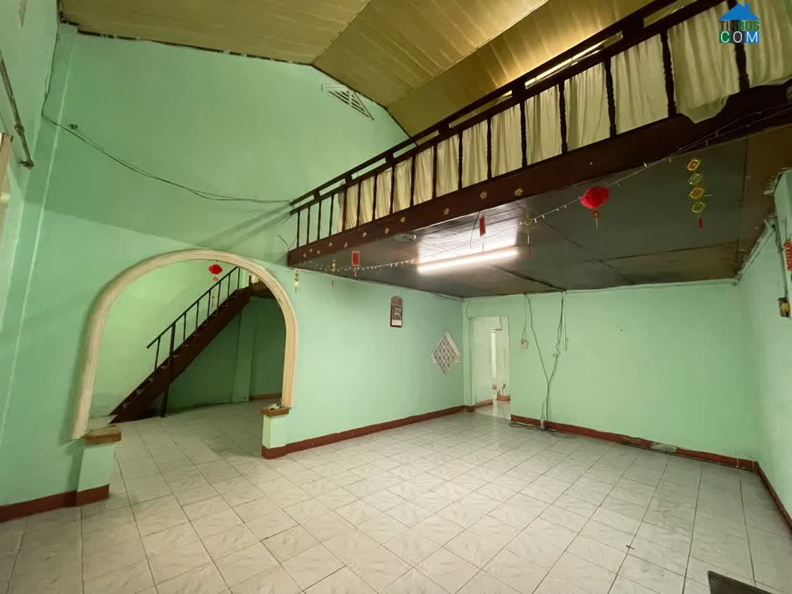 Ảnh CẦN BÁN NHÀ MẶT TIỀN Diện tích: 102m² Giá bán: 11.8 tỷ (có thương lượng) mọi thông tin chi... 0