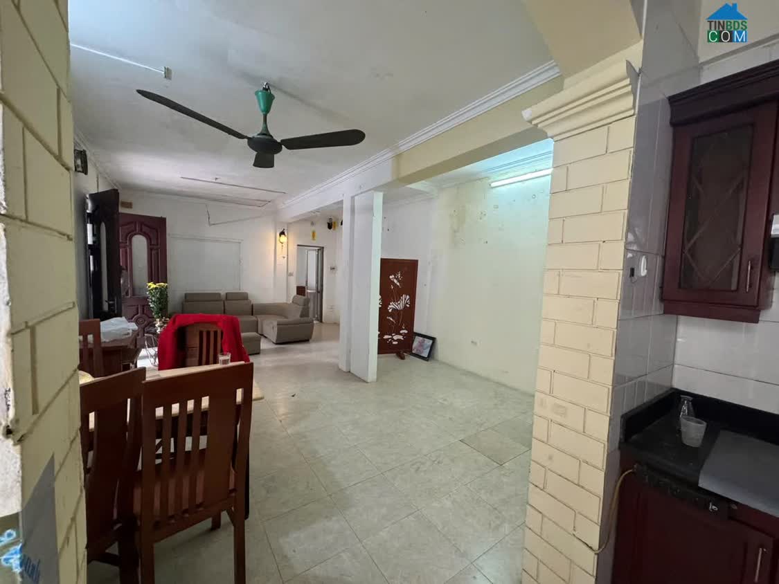 Ảnh Bán nhà khu tập thể Bưu Điện Hoàng Cầu, Tầng 1, diện tích 30m², sổ đỏ chính chủ. 0