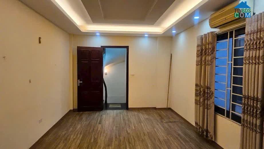 Ảnh Bán đất tặng nhà 3tầng phố 8/3-Hai Bà Trưng–35m2-Gần Oto-Ngõ Thoáng-Nhỉnh 6 tỷ 0