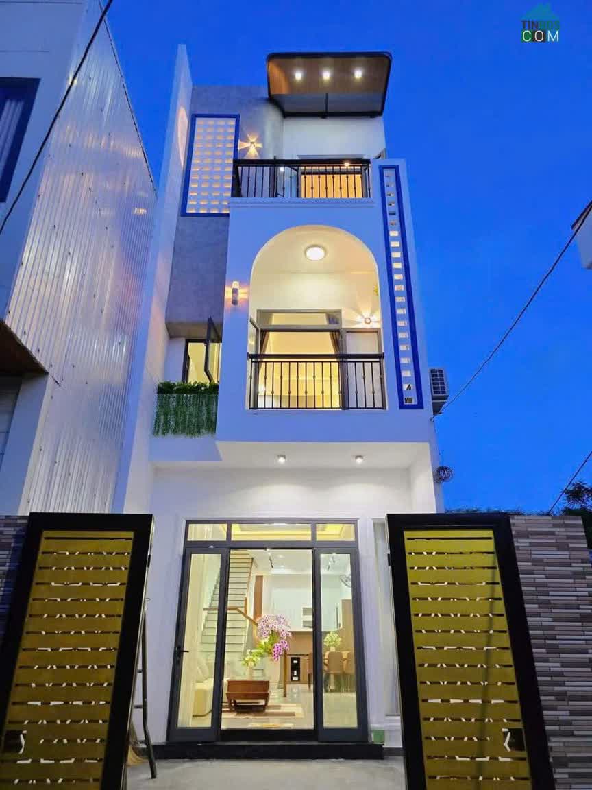 Ảnh Cần bán gấp căn nhà cho đại gia đình ở ngay tại bến lức 0