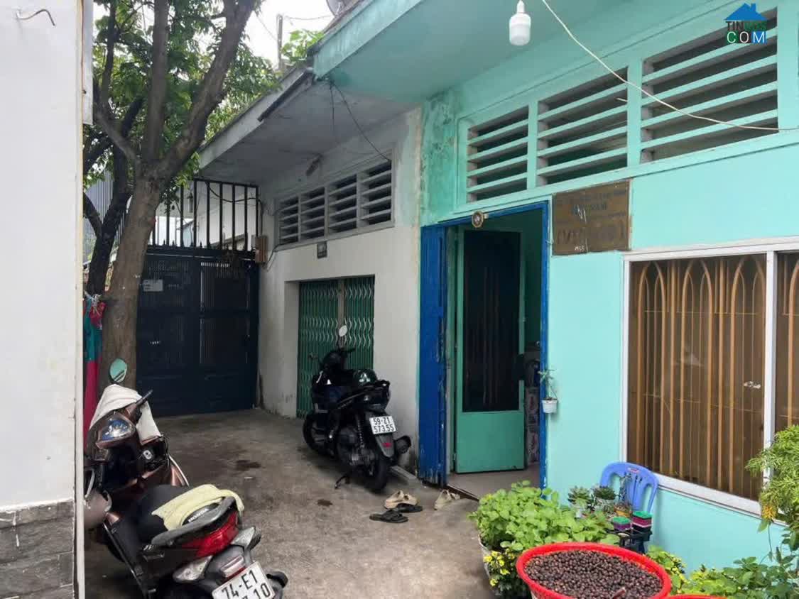 Ảnh Cần bán nhà phố quận 7 sổ riêng giá thấp 0