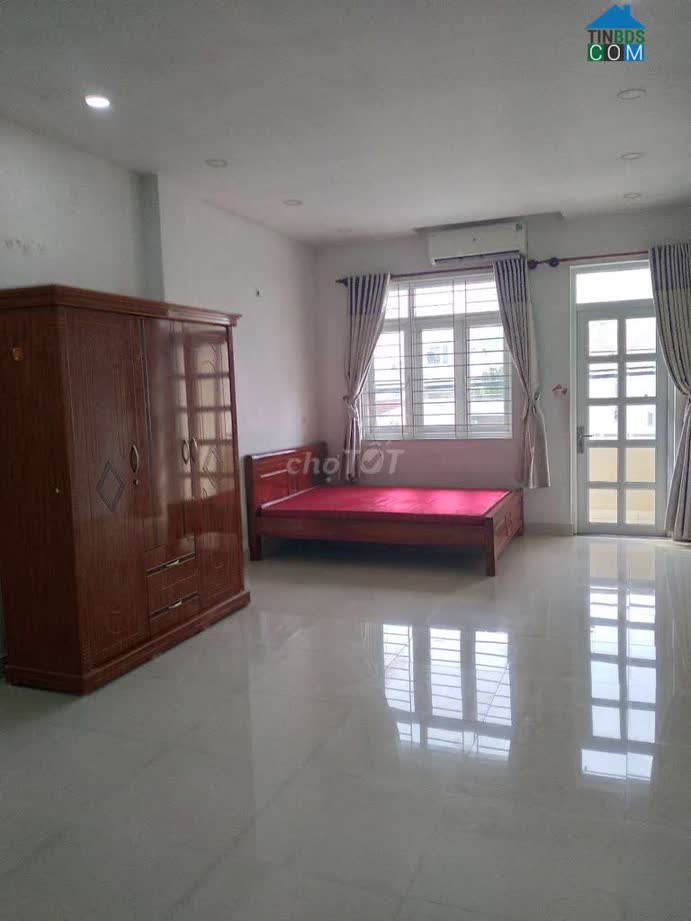 Ảnh Cho thuê phòng trọ diện tích lớn, giá bình dân tại Phạm Văn Bạch – Tân Bình 0