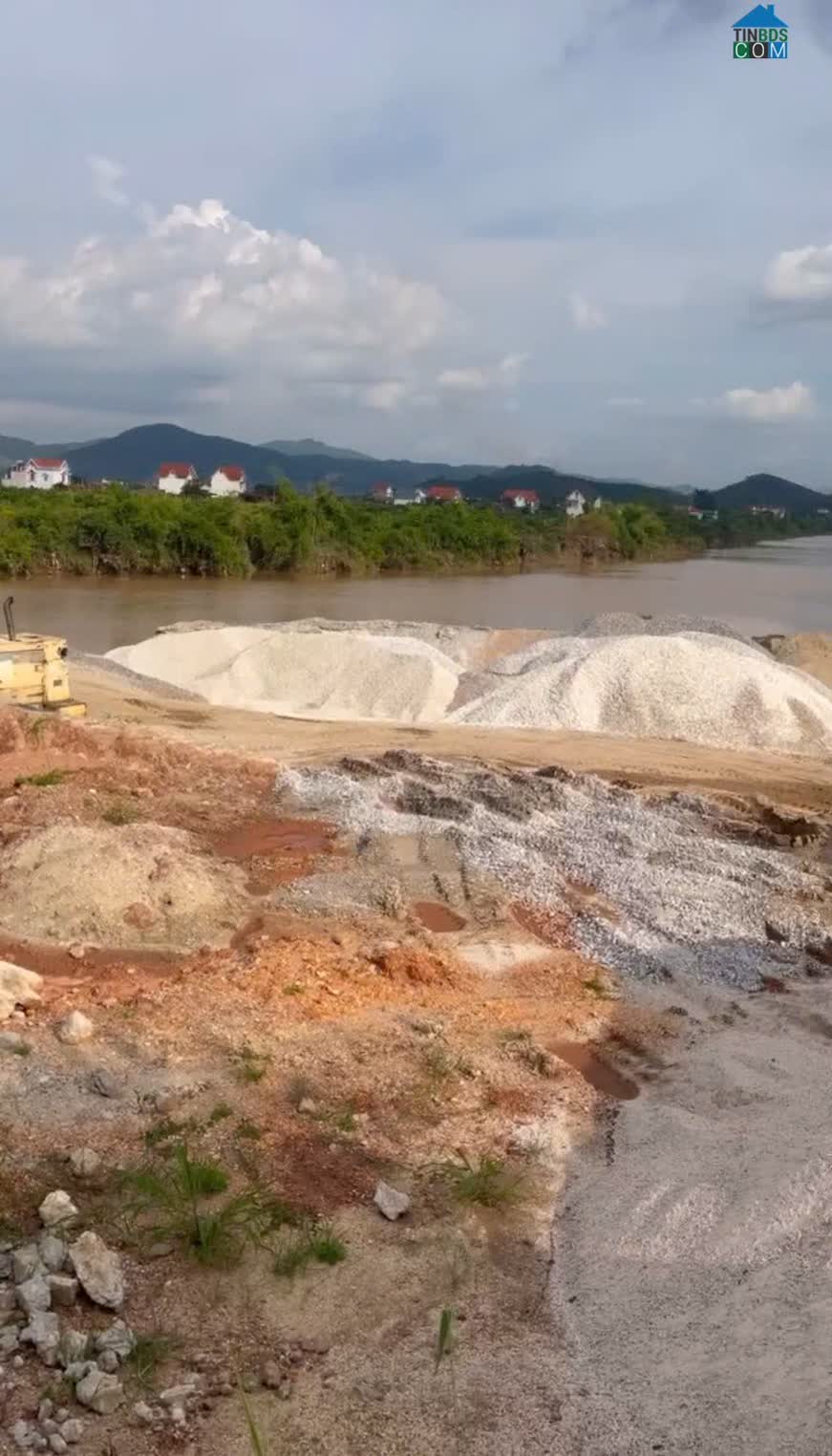 Ảnh Cho Thuê Mặt Bằng Bến Bãi Diện Tích Lớn – Kết Nối Đường Bộ & Đường Sông Lục Ngạn - Bắc Giang 0