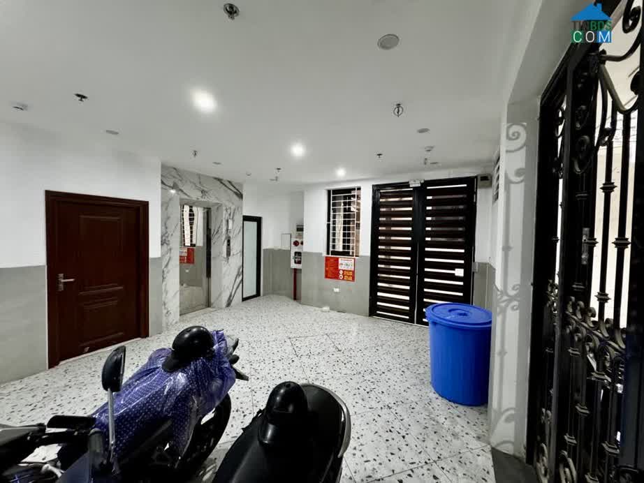 Ảnh CCMN Hoàng Hoa Thám Lô Góc Sáng Thoáng - Thang Máy, Đủ Đồ - Ngõ Ba Gác 0