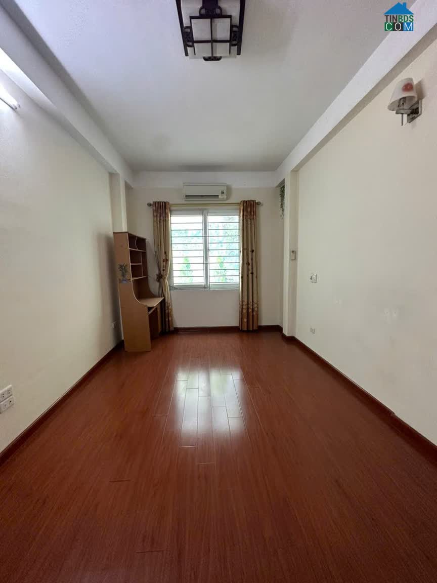 Ảnh Cần bán nhà vị trí đẹp phố Hồng Tiến, quận Long Biên. Khu vực trung tâm, dân trí cao, tiện ích... 0