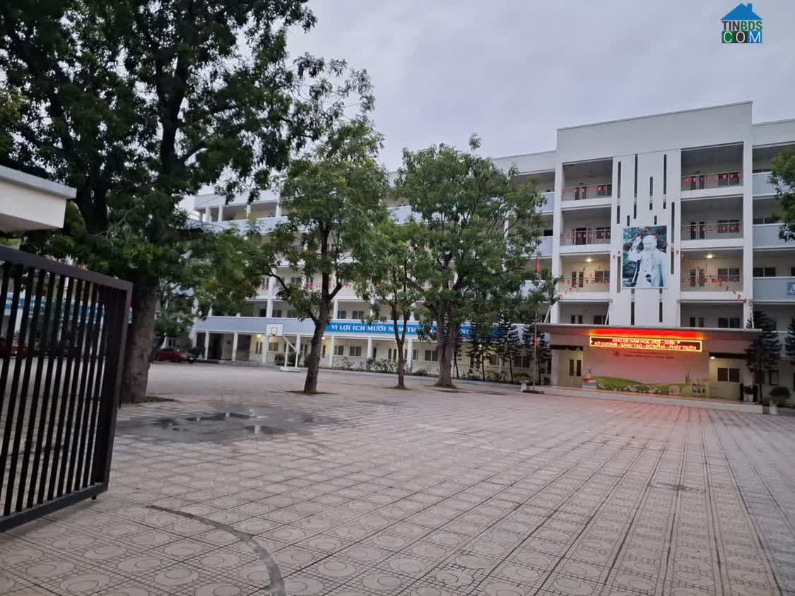 Ảnh NHÀ ĐẸP PHÂN LÔ Ô TÔ ĐỖ CỬA- VÀO NHÀ Phố Nguyễn Văn Linh 65m2 , 7 Tầng X19.5 tỷ Long Biên- Hà Nội. 0