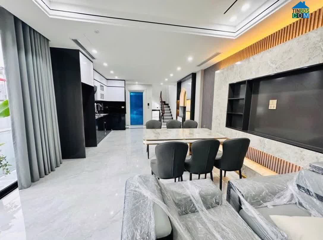 Ảnh Phố Nguyễn Văn Cừ, Lô Góc 58M2 8t, Vài Bước Ra Mặt Phố, Ô Tô Tránh, Văn Phòng - 2X Tỷ 0