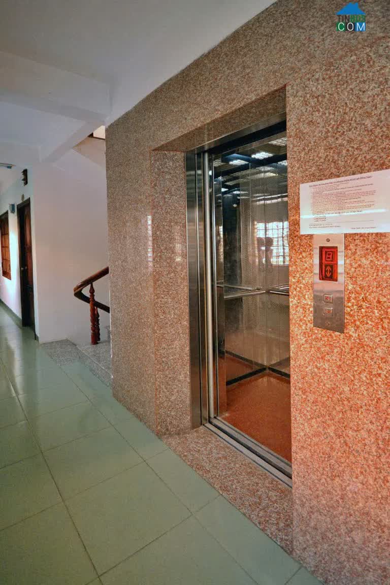 Ảnh Bán Nhà 6 tầng mặt tiền đường Yersin Giá 27 Tỷ. Tp Nha Trang
Nhà có thang máy 111,1m2 Giá bán... 0