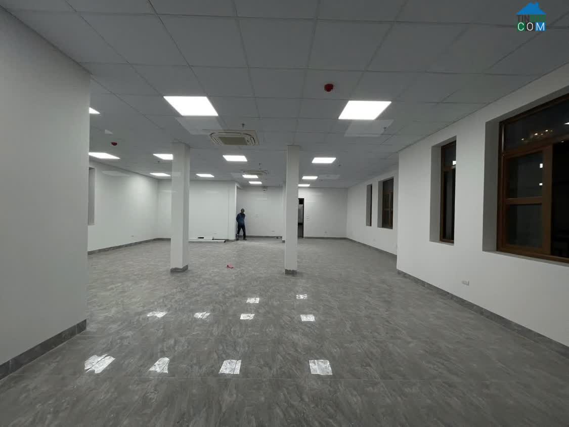 Ảnh Cho thuê nhà Hồ Phương Liệt-Thanh Xuân, 150m2, 5 tầng, thông sàn, 125tr 0