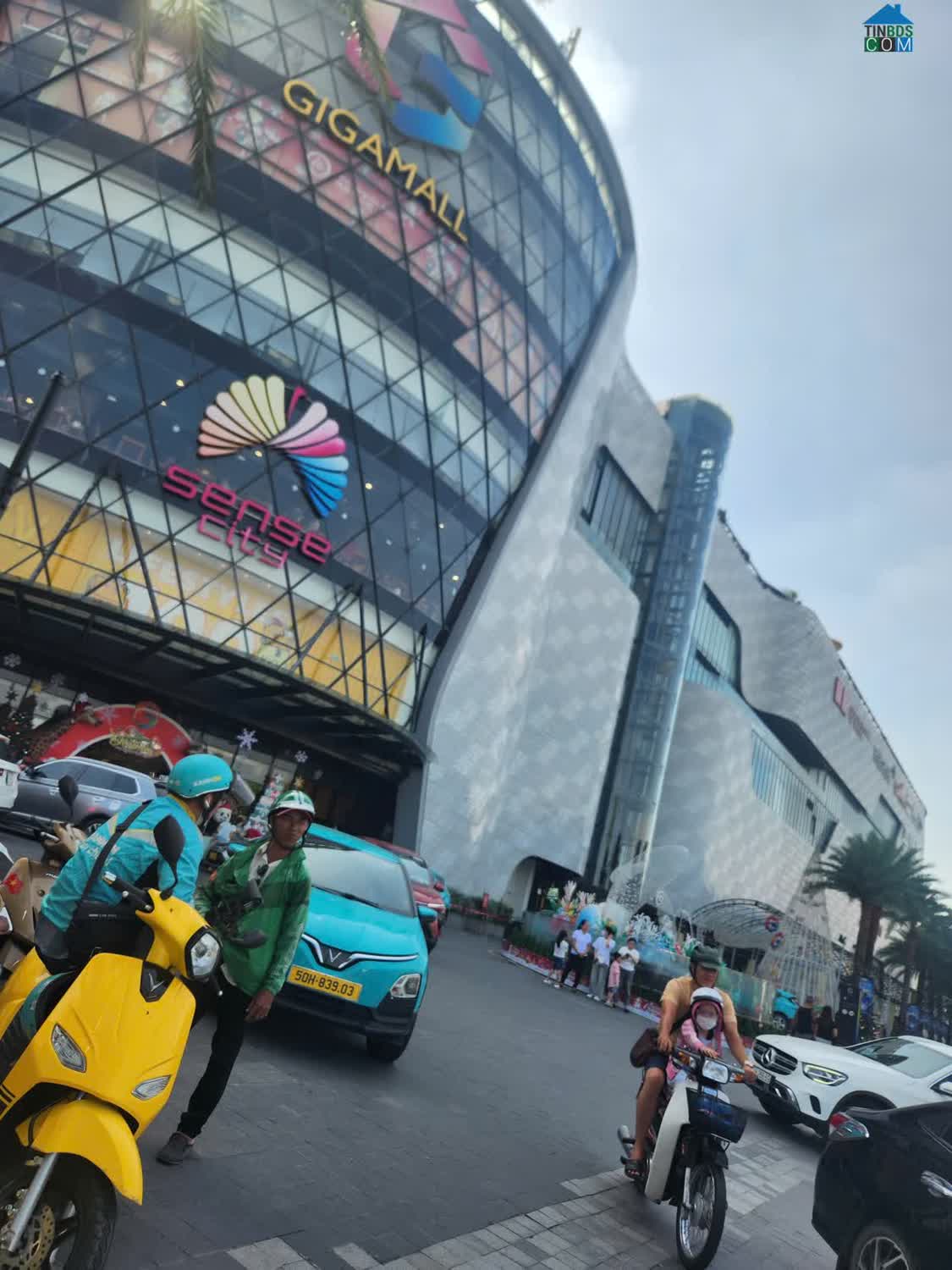 Ảnh Bán nhà 3 tầng 80m2 hẻm xe hơi - Quốc Lộ 13 - Vạn Phúc - 7 tỷ nhỉnh 0