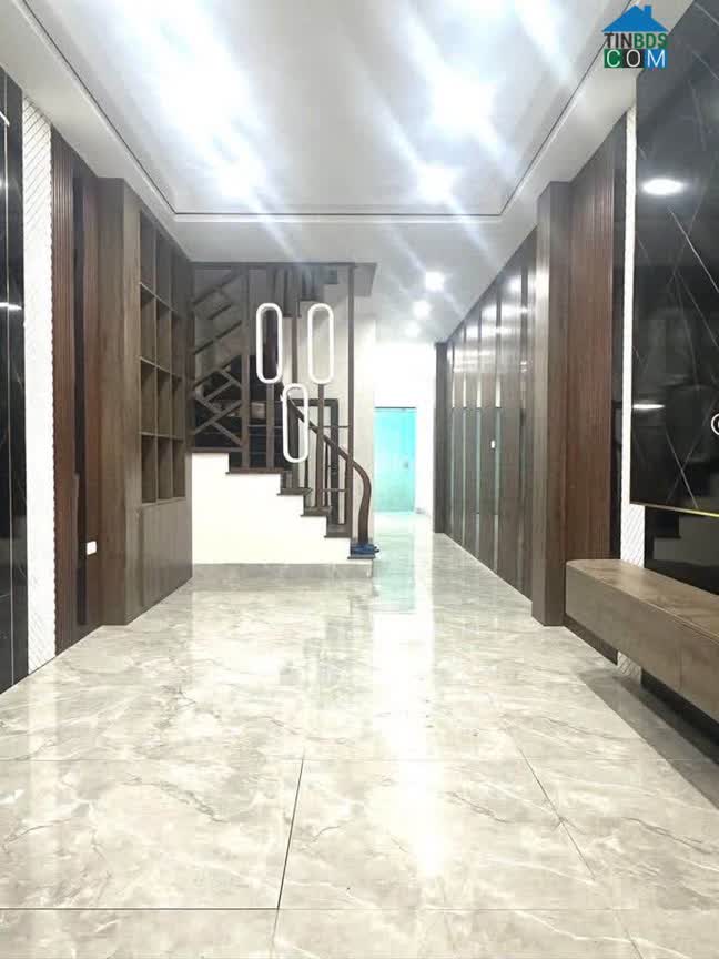 Ảnh Bán Nhà Mới Trung Tâm Việt Hưng - Lô Góc 51M 5 Tầng Nhỉnh 8 Tỷ 0